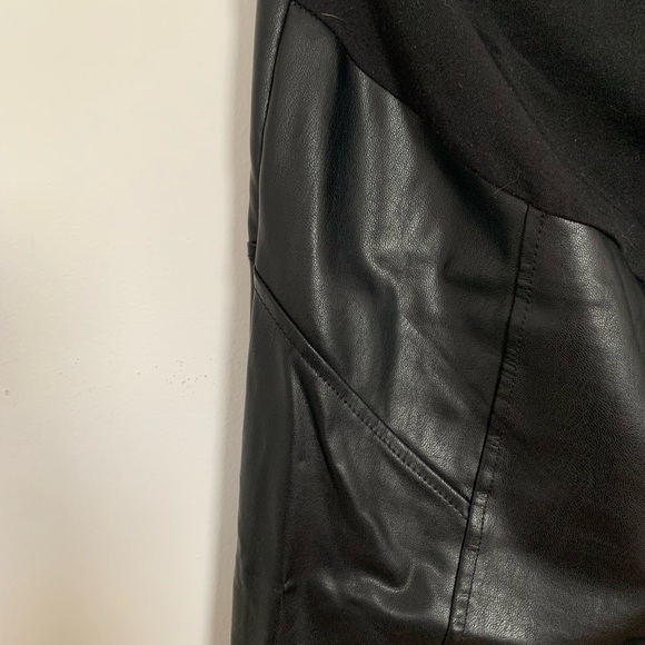 Maternity Pleather Leggings - Picture 3 of 4